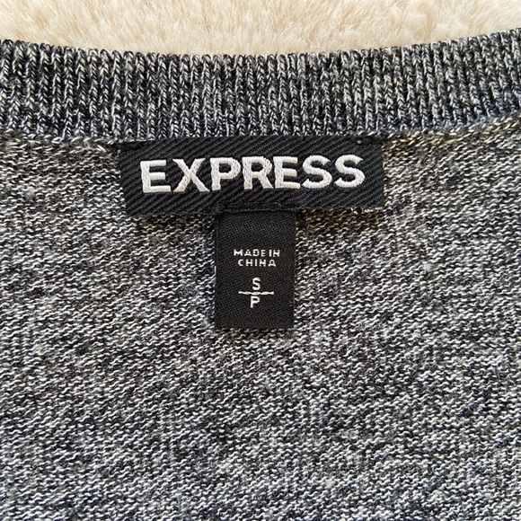 Express Top - Picture 2 of 4